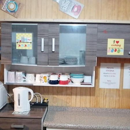 "Mi Hostal Tu Casa" Hostal Familiar Solo Empresas, Turistas Y Viajeros Espacio Para Bicicletas Y Motos プエルトモント エクステリア 写真