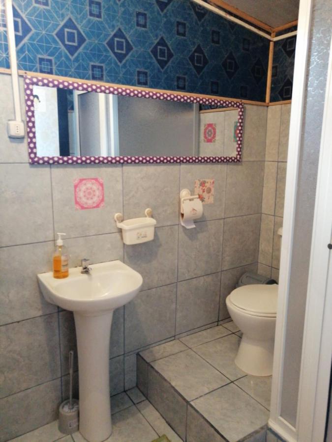 "Mi Hostal Tu Casa" Hostal Familiar Solo Empresas, Turistas Y Viajeros Espacio Para Bicicletas Y Motos プエルトモント エクステリア 写真