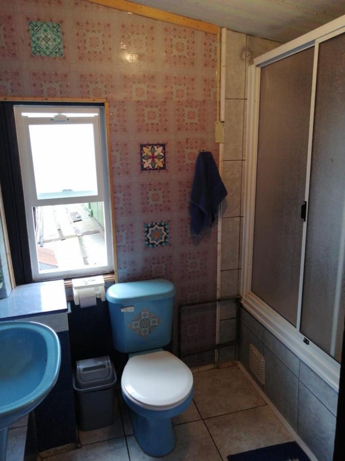 "Mi Hostal Tu Casa" Hostal Familiar Solo Empresas, Turistas Y Viajeros Espacio Para Bicicletas Y Motos プエルトモント エクステリア 写真